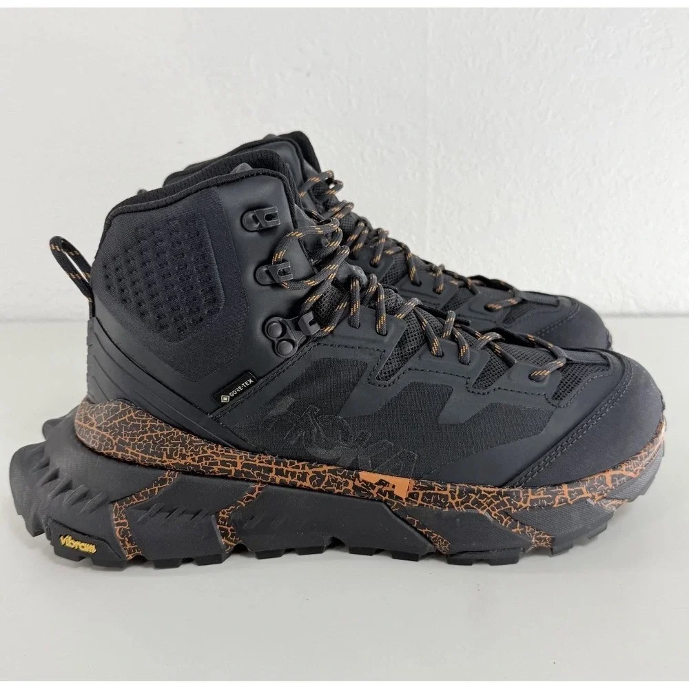 Hoka One One new without